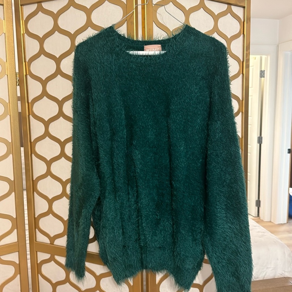 Super soft Green sweater small